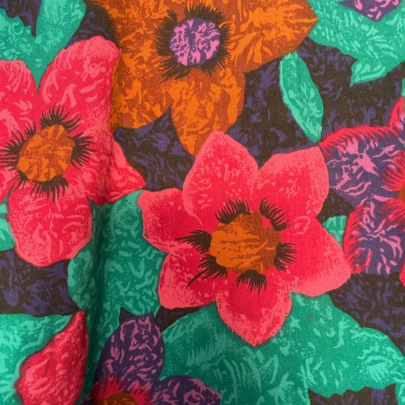 90’s Floral Blouse - Picture 4 of 5